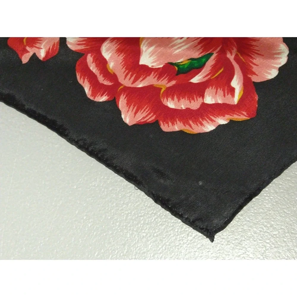 READ 1980s Black Rose Floral Silk Scarf Elegant  30